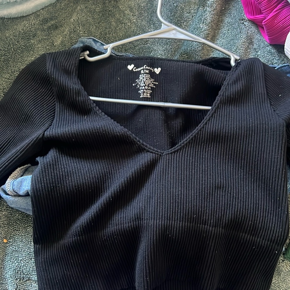 Long sleeved crop top😛